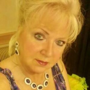 Meet your Posher, Rose